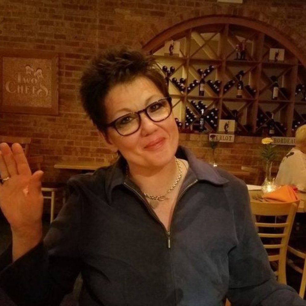 Meet your Posher, Debbie